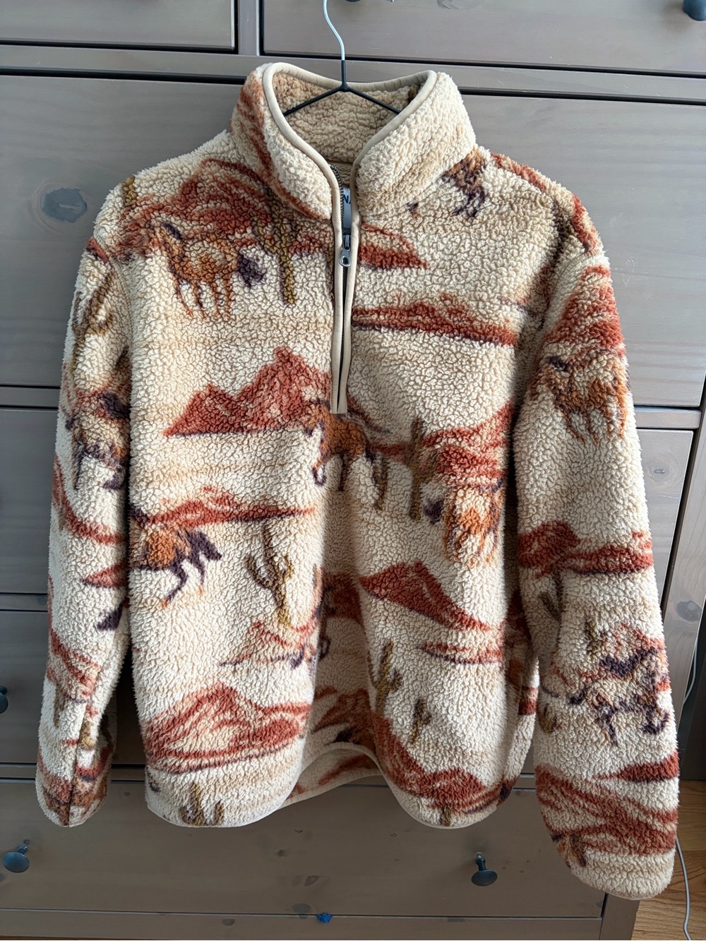 Old Navy Sherpa (Cream/Tan/Western Horse Print) Size S